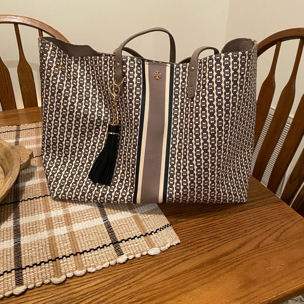 Tory Burch Gemini Link French Grey Coated Canvas